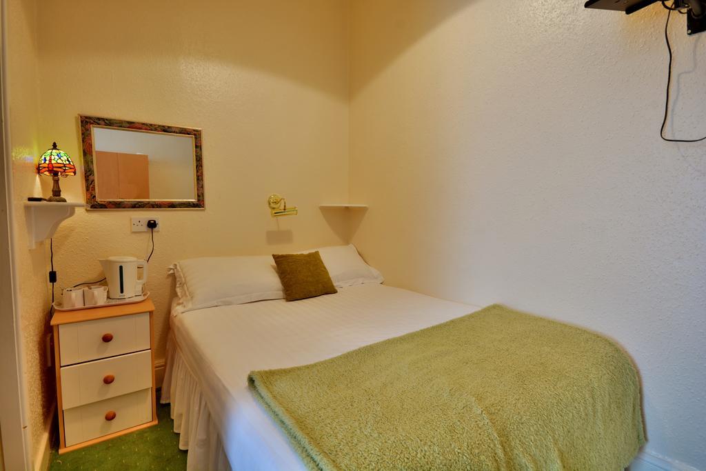 Barrons Hotel Blackpool Bagian luar foto