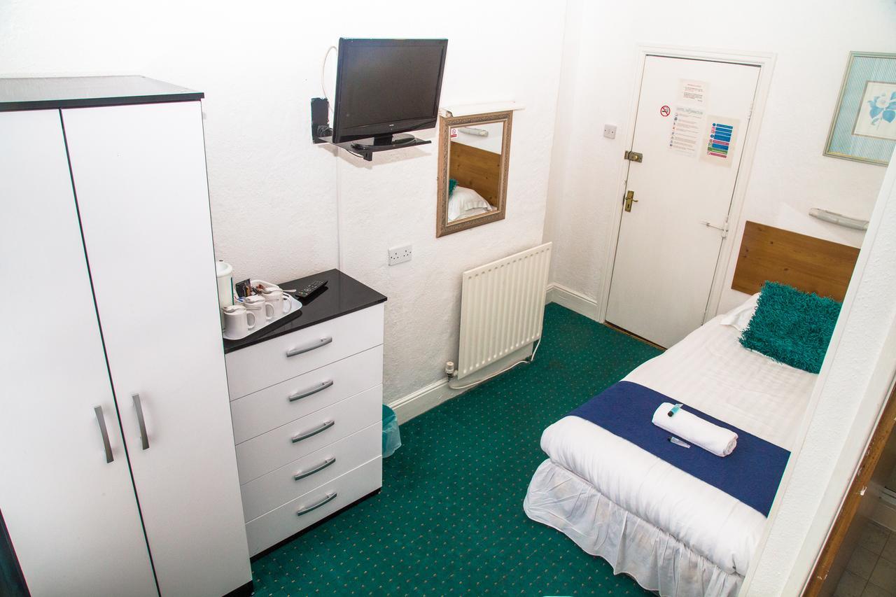 Barrons Hotel Blackpool Bagian luar foto